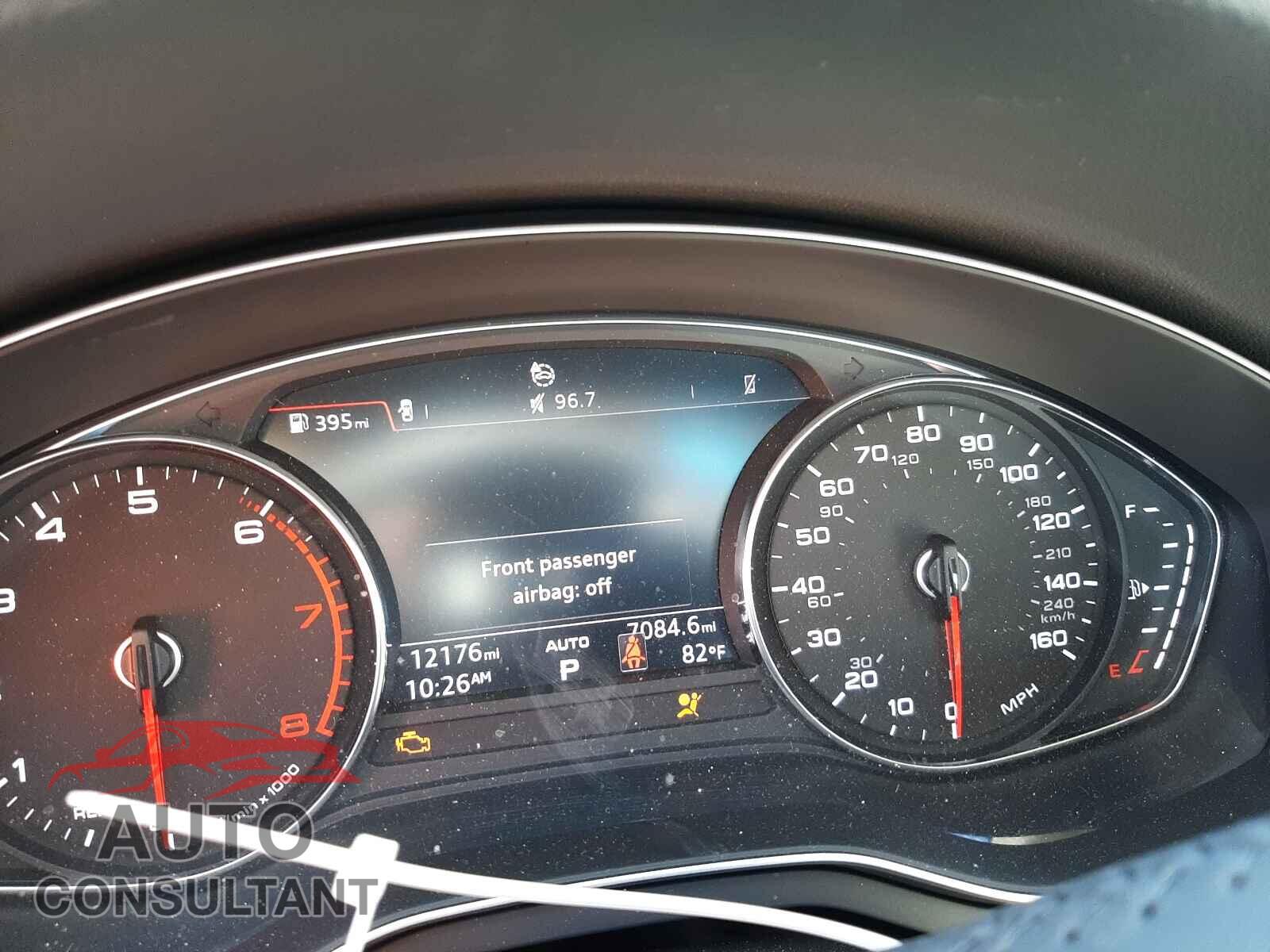AUDI A4 2019 - WAUGMAF45KN006947