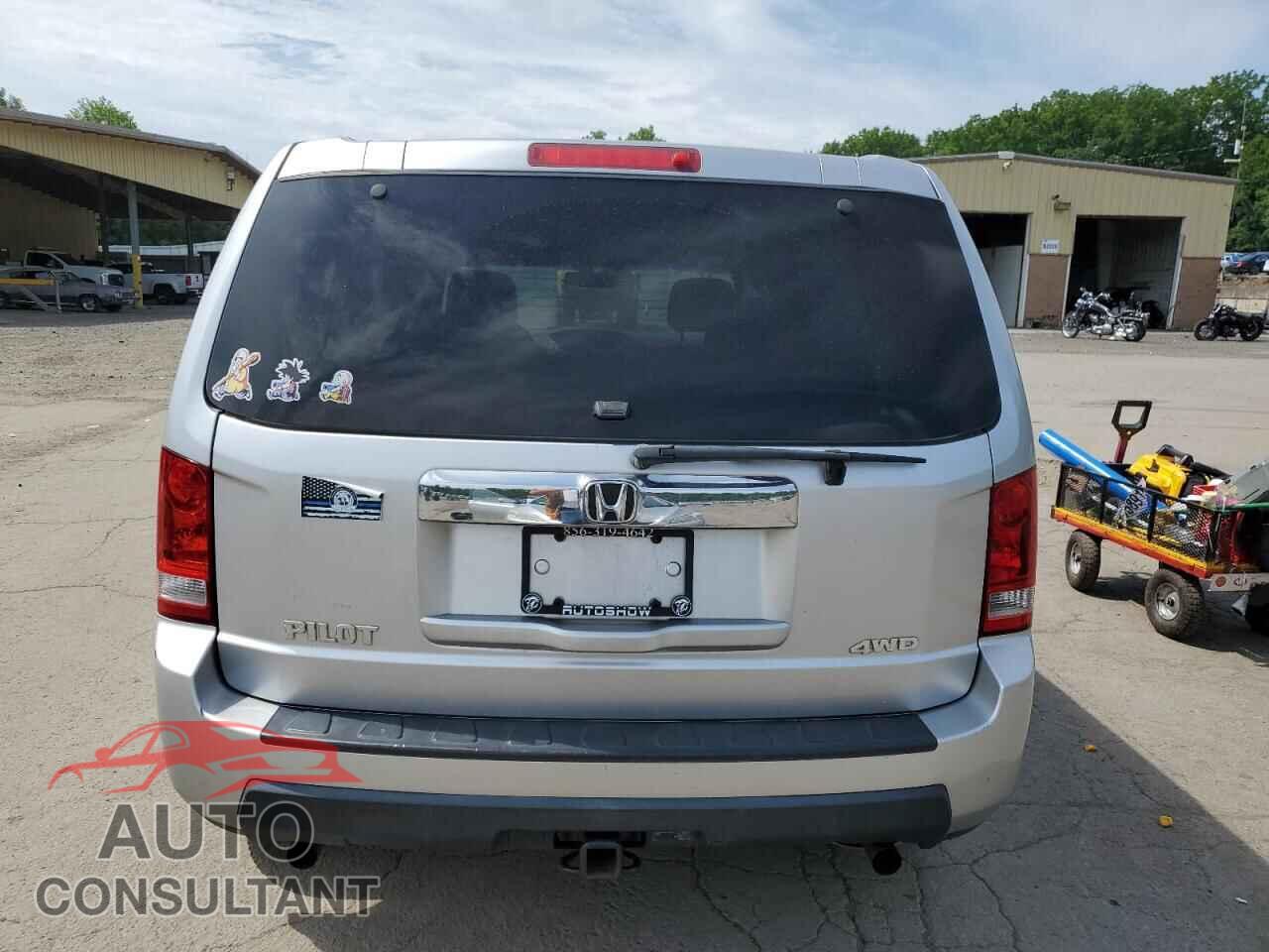 HONDA PILOT 2011 - 5FNYF4H21BB021443