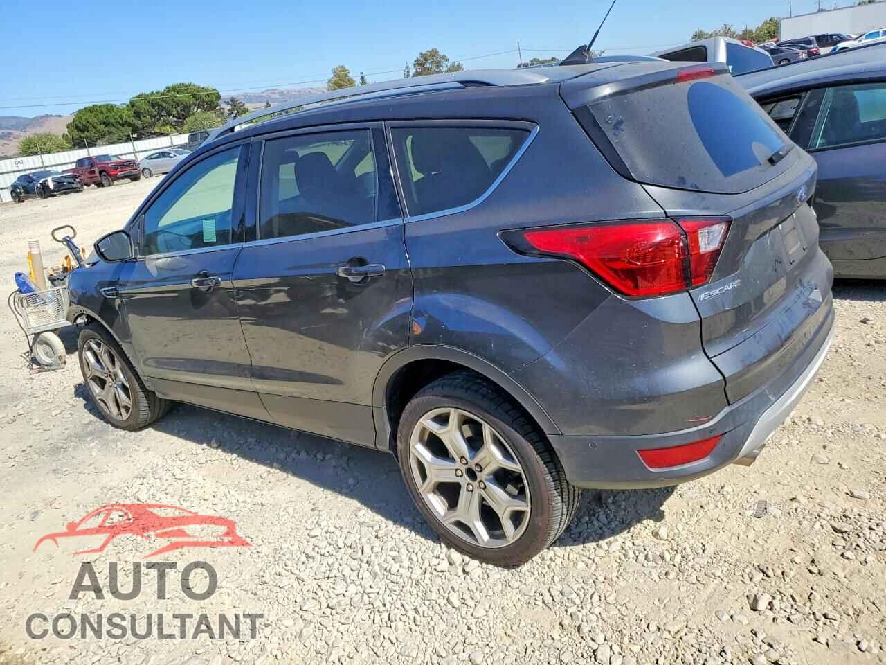 FORD ESCAPE 2019 - 1FMCU0J96KUC55404