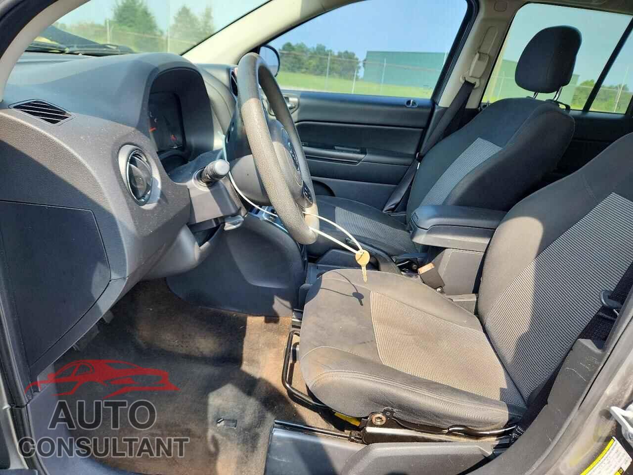 JEEP COMPASS 2013 - 1C4NJCBA5DD264873