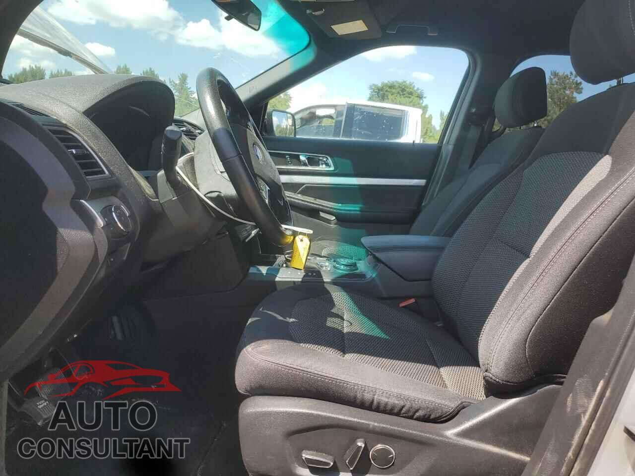 FORD EXPLORER 2017 - 1FM5K8D87HGA92401