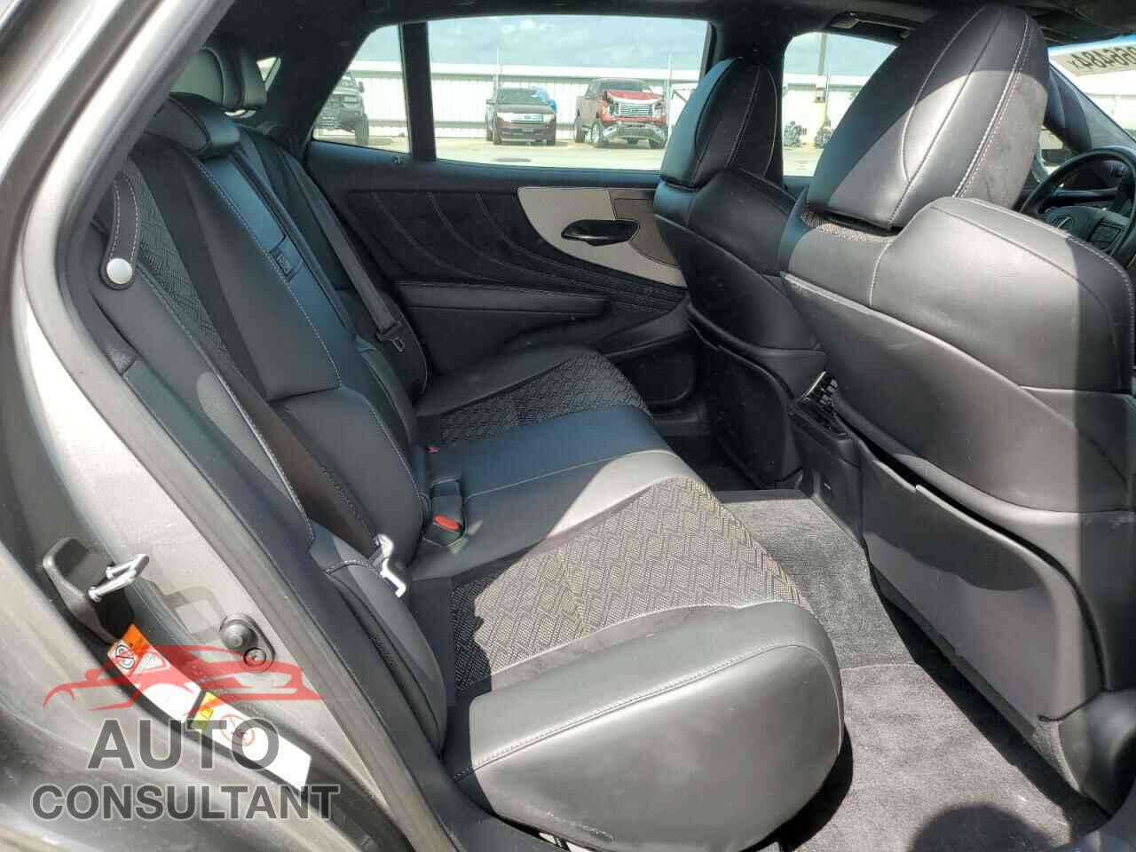 LEXUS LS500 2018 - JTHB51FF4J5002655