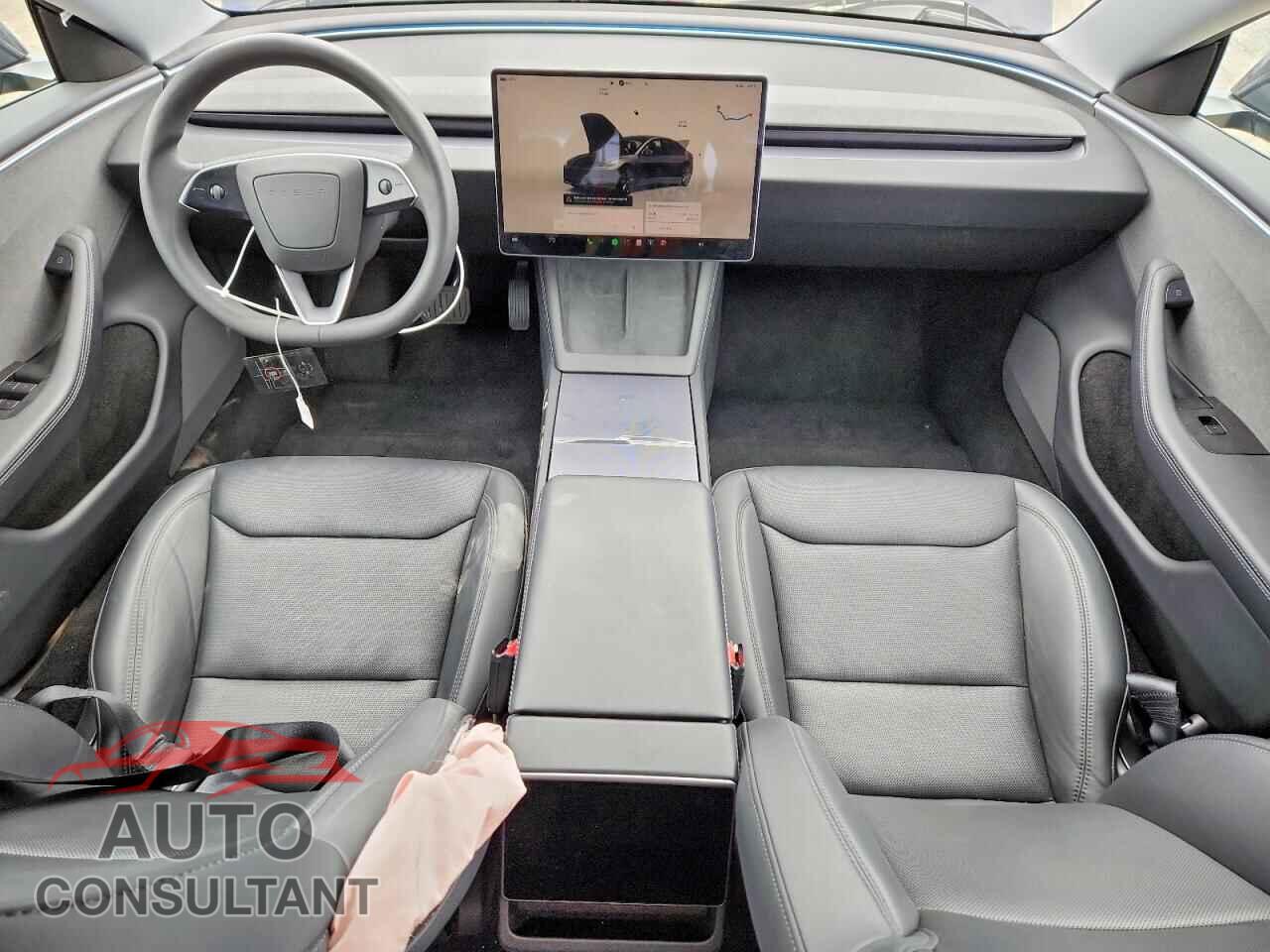 TESLA MODEL 3 2025 - 5YJ3E1EA7SF921044