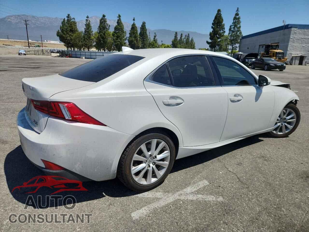 LEXUS IS 2014 - JTHBF1D28E5021440