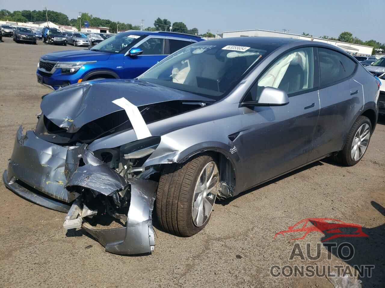 TESLA MODEL Y 2024 - 7SAYGDEE0RA279295