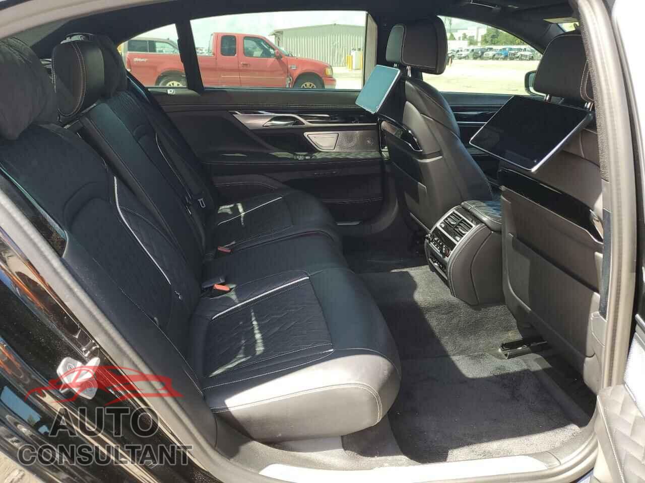 BMW 7 SERIES 2021 - WBA7U2C03MCF23642