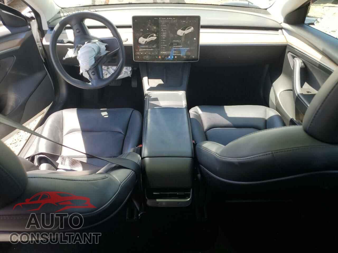 TESLA MODEL 3 2021 - 5YJ3E1EA2MF077997