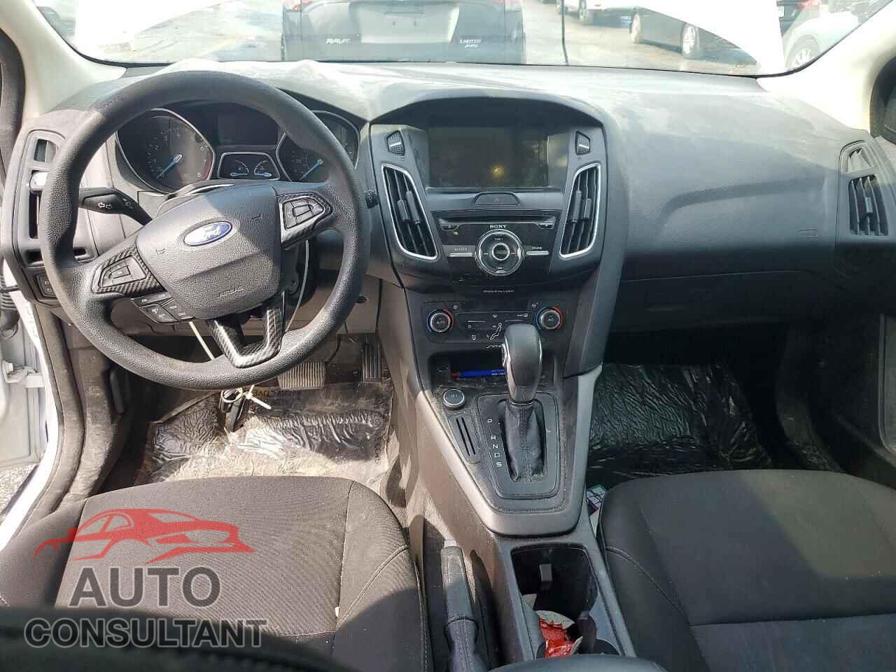 FORD FOCUS 2017 - 1FADP3M22HL248146