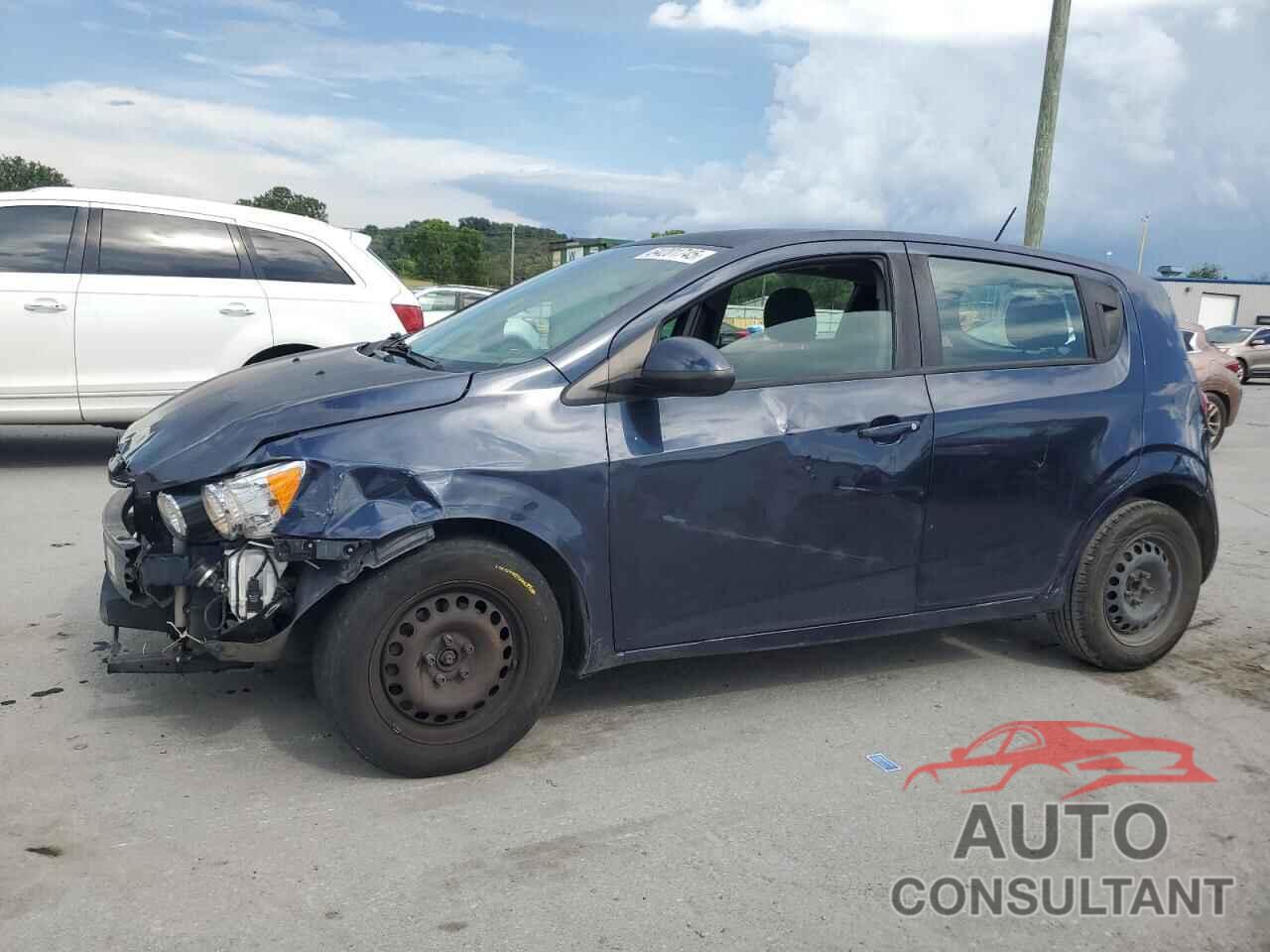 CHEVROLET SONIC 2015 - 1G1JA6SH0F4144956