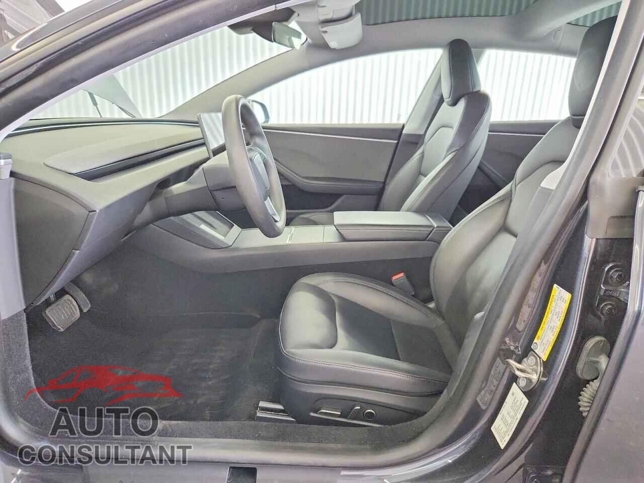 TESLA MODEL 3 2024 - 5YJ3E1EA7RF744666