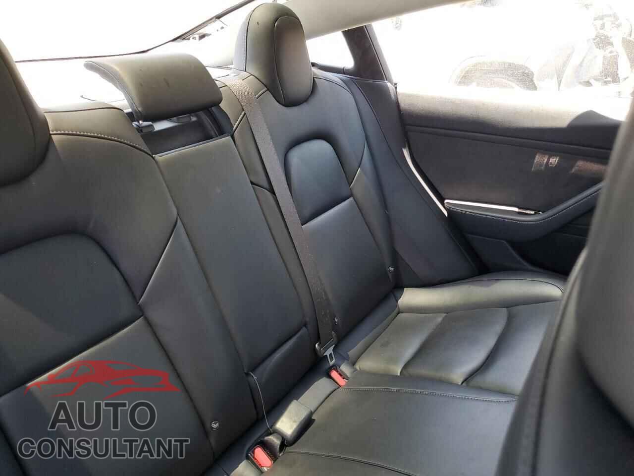 TESLA MODEL 3 2018 - 5YJ3E1EA3JF035480
