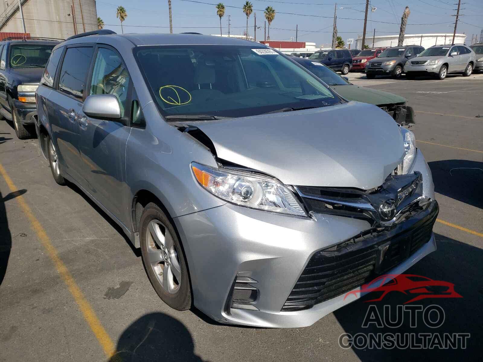 TOYOTA SIENNA 2019 - 5TDKZ3DC8KS003636