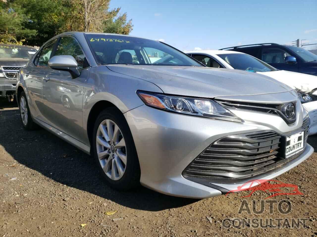 TOYOTA CAMRY 2018 - 4T1B11HK9JU637363