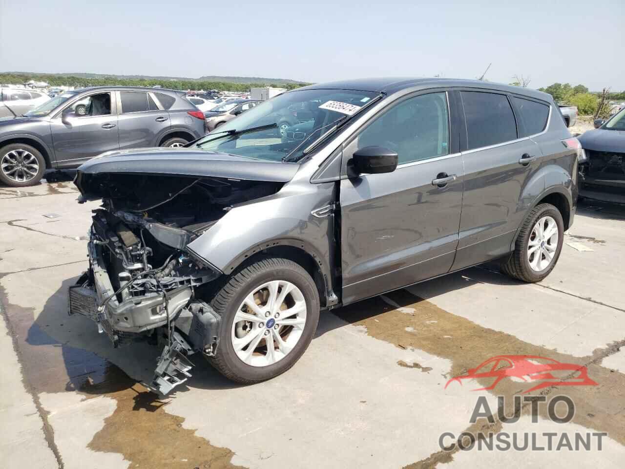 FORD ESCAPE 2017 - 1FMCU0G96HUA83522