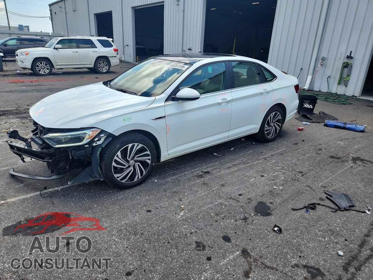 VOLKSWAGEN JETTA 2020 - 3VWEB7BU3LM062547