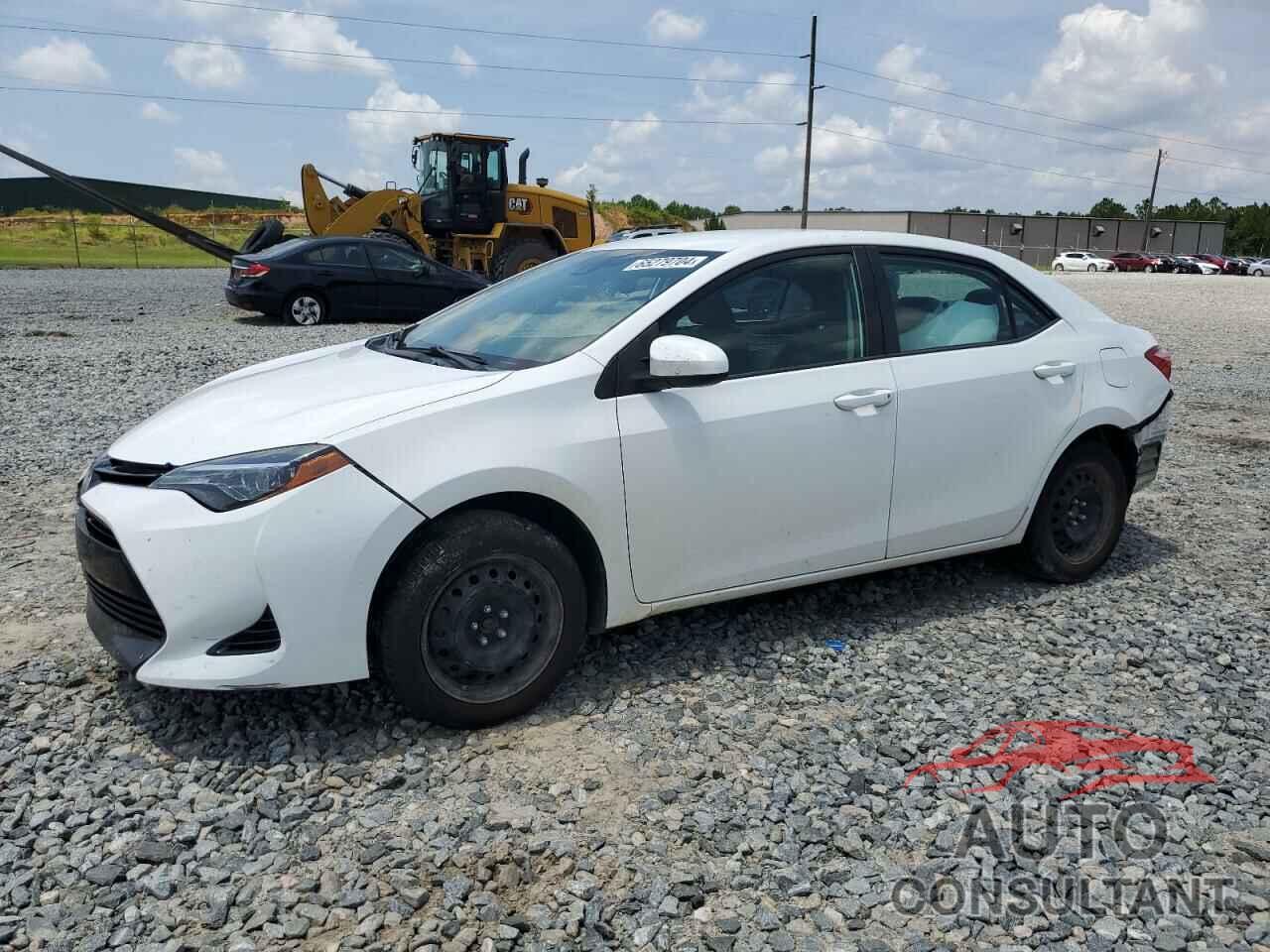 TOYOTA COROLLA 2018 - 5YFBURHE6JP800701