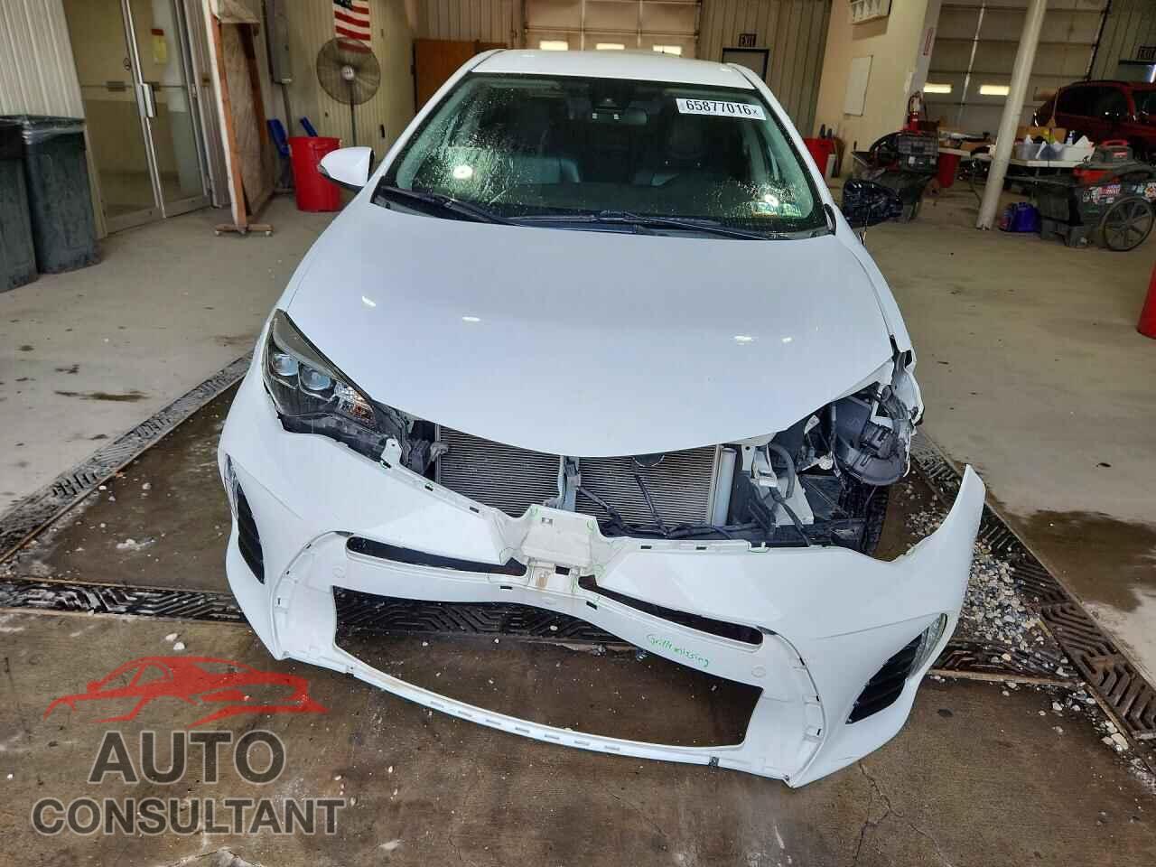 TOYOTA COROLLA 2017 - 2T1BURHEXHC843349