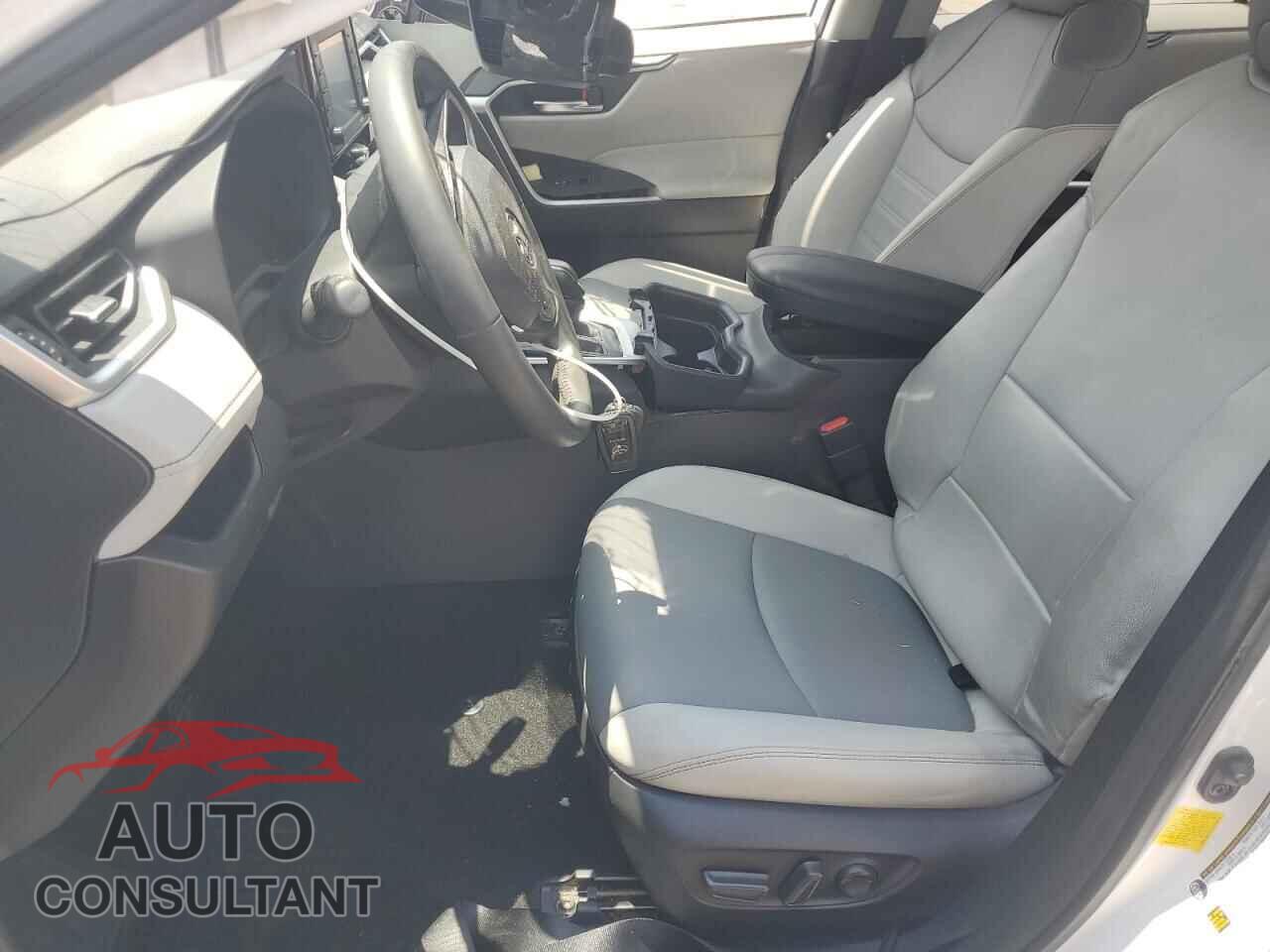 TOYOTA RAV4 2020 - JTMC1RFV5LD054814