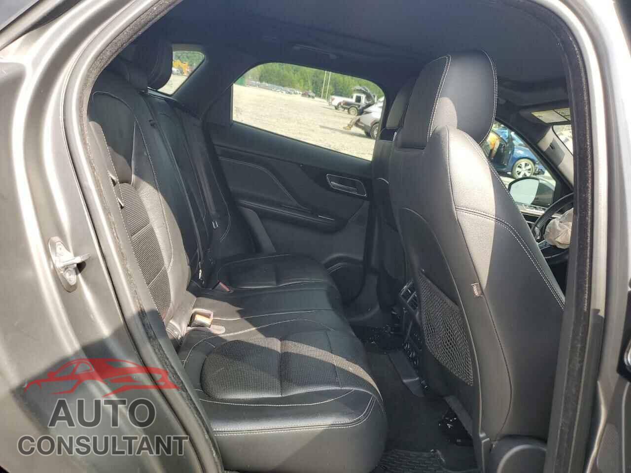 JAGUAR F-PACE 2017 - SADCL2BV7HA499026
