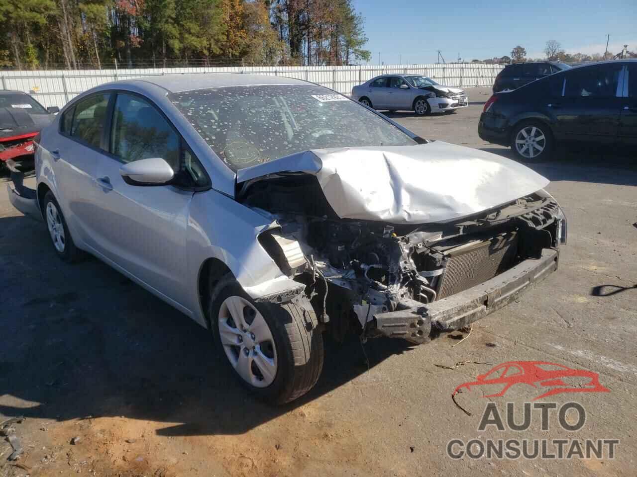 KIA FORTE 2018 - 3KPFL4A75JE272976