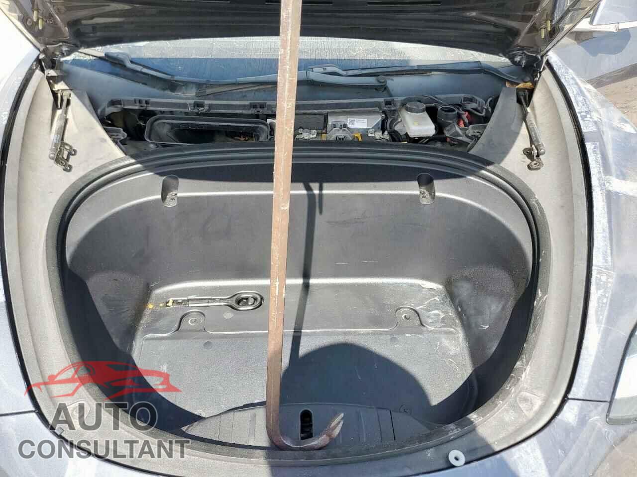 TESLA MODEL 3 2020 - 5YJ3E1EA4LF643964