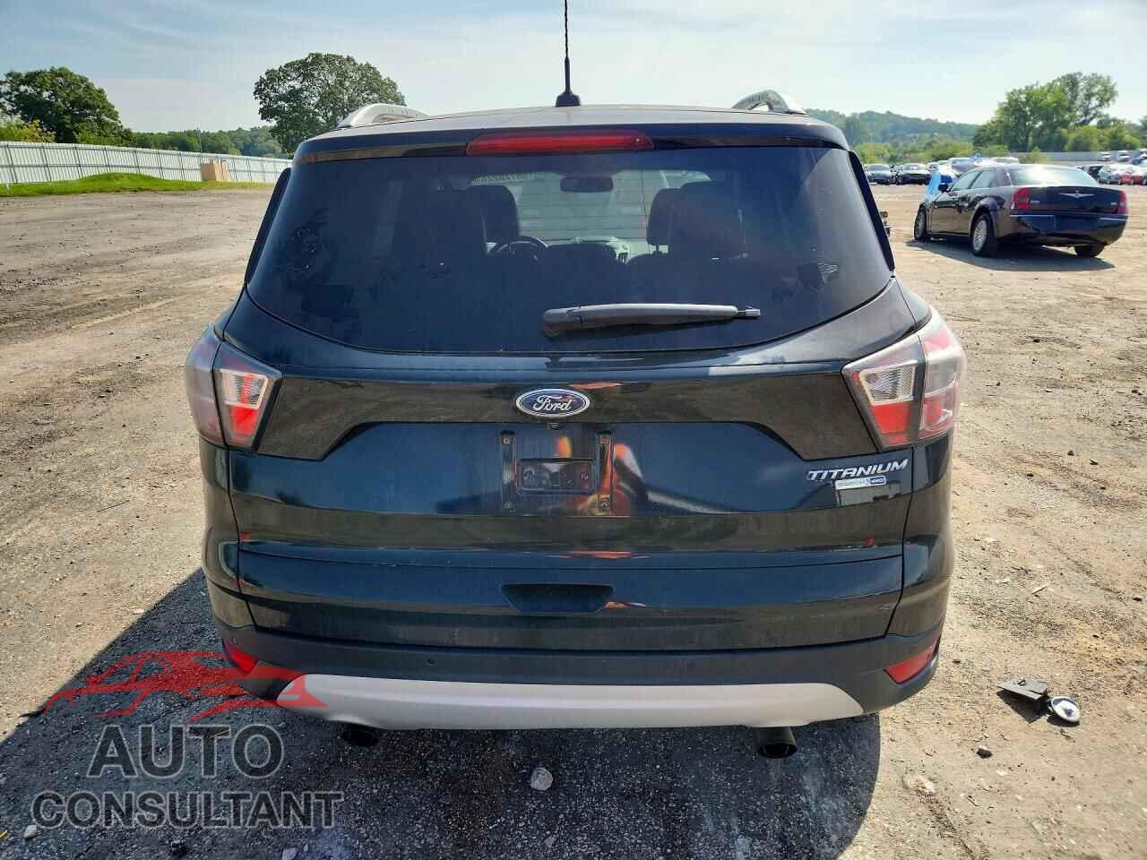 FORD ESCAPE 2017 - 1FMCU9JD5HUB34266