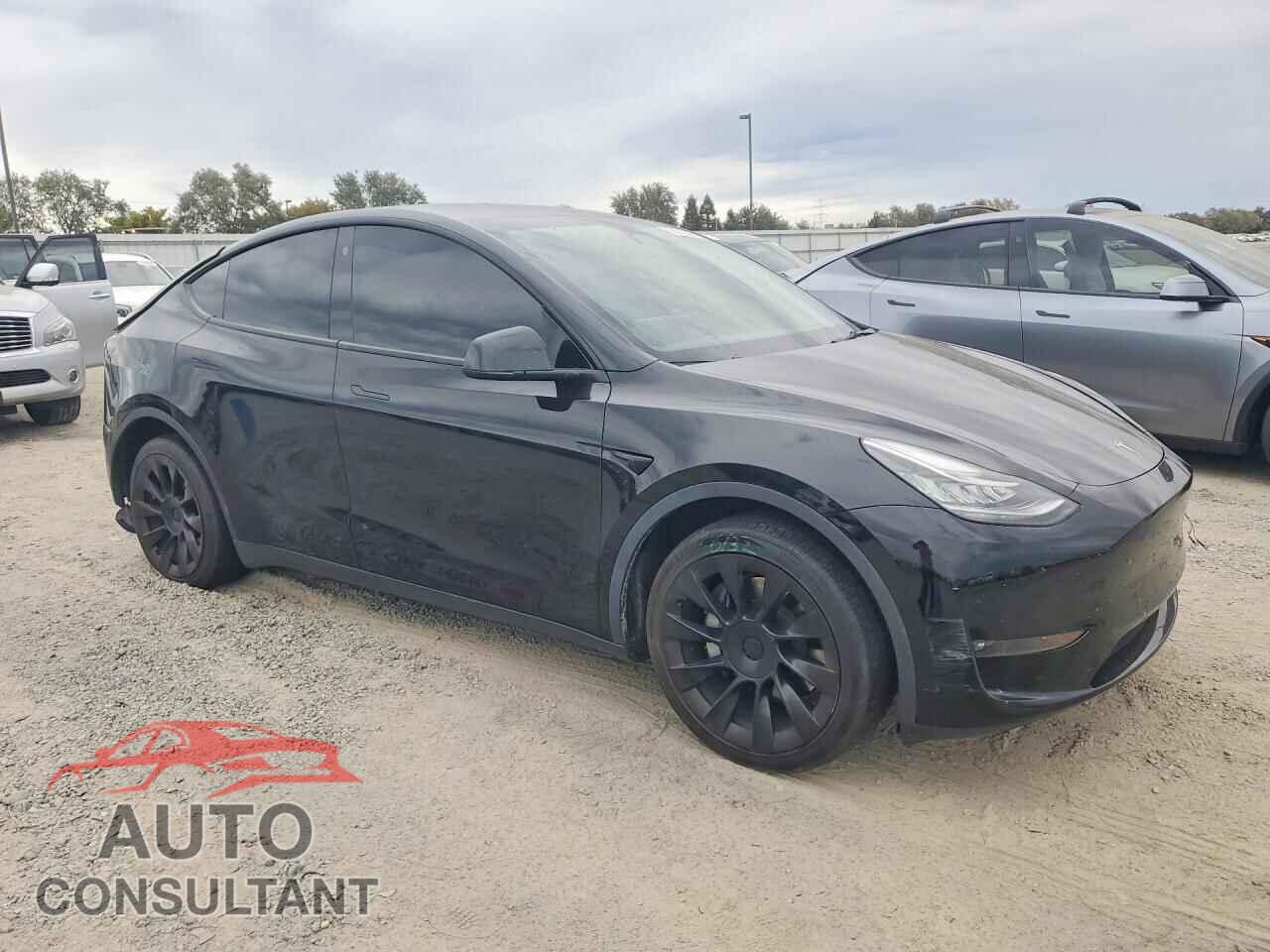 TESLA MODEL Y 2022 - 7SAYGDEE7NF480575
