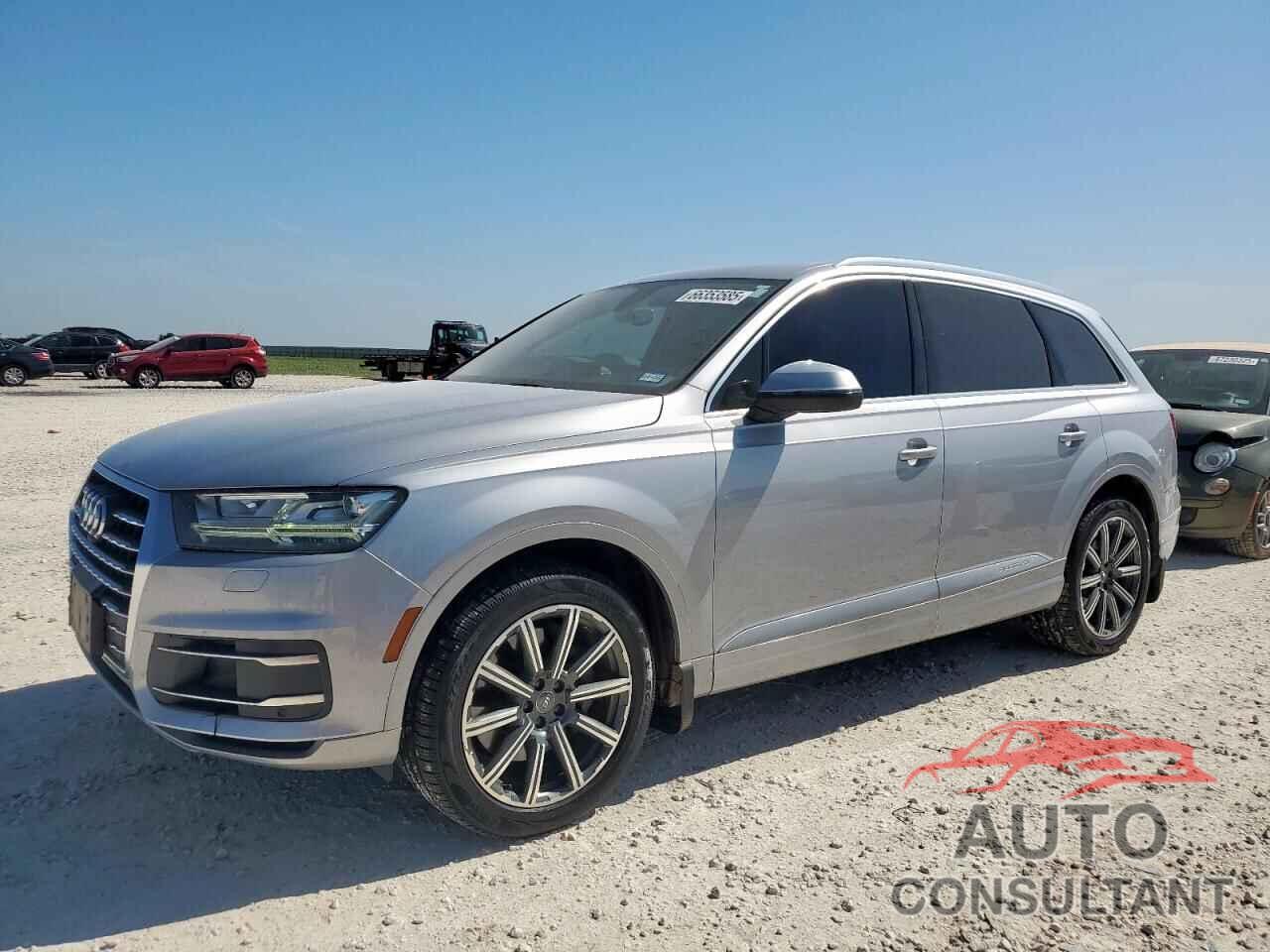 AUDI Q7 2017 - WA1LAAF70HD000048