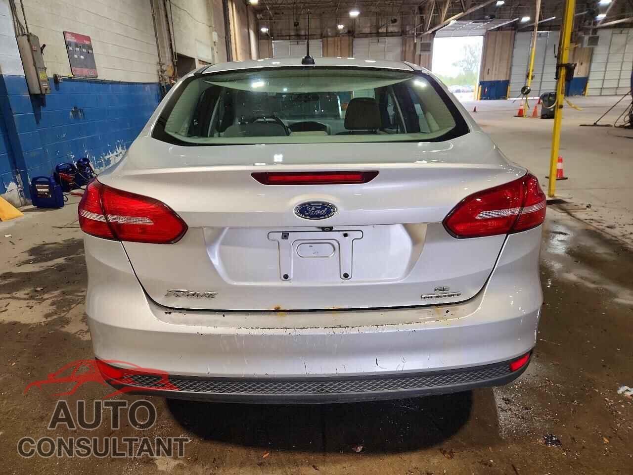 FORD FOCUS 2015 - 1FADP3F2XFL205104