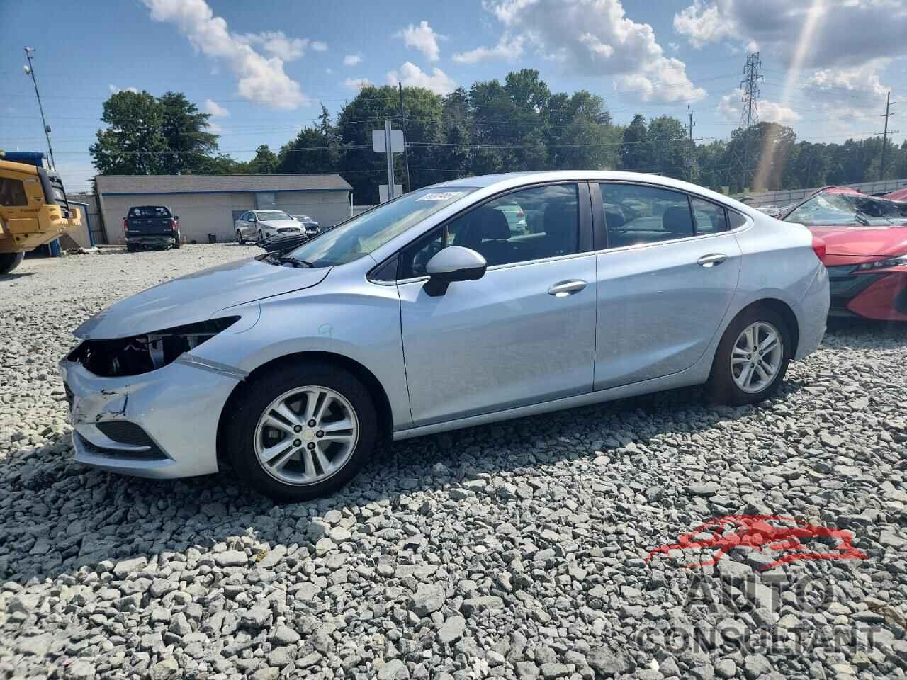 CHEVROLET CRUZE 2017 - 1G1BE5SM1H7205572