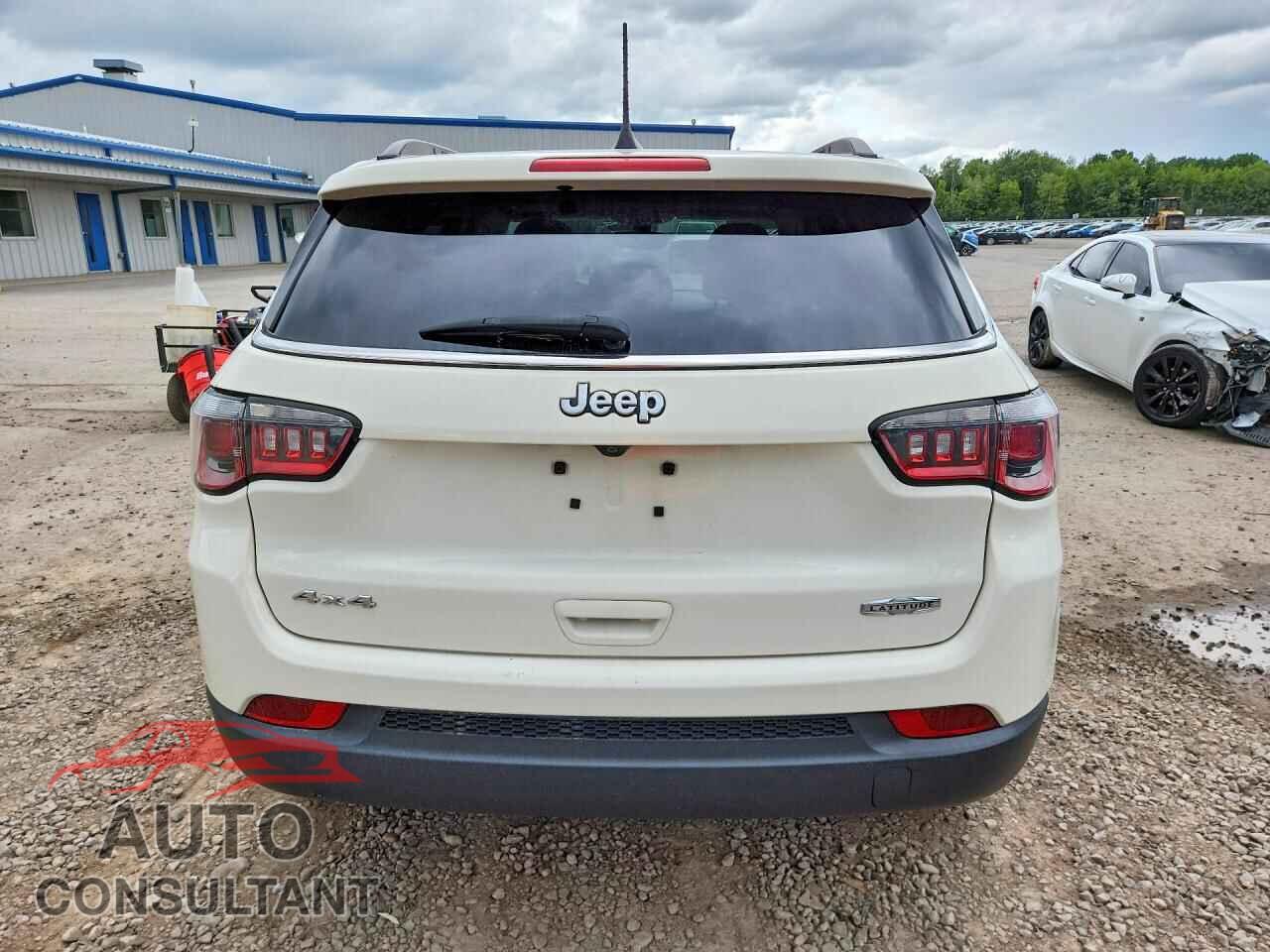 JEEP COMPASS 2018 - 3C4NJDBB8JT401213