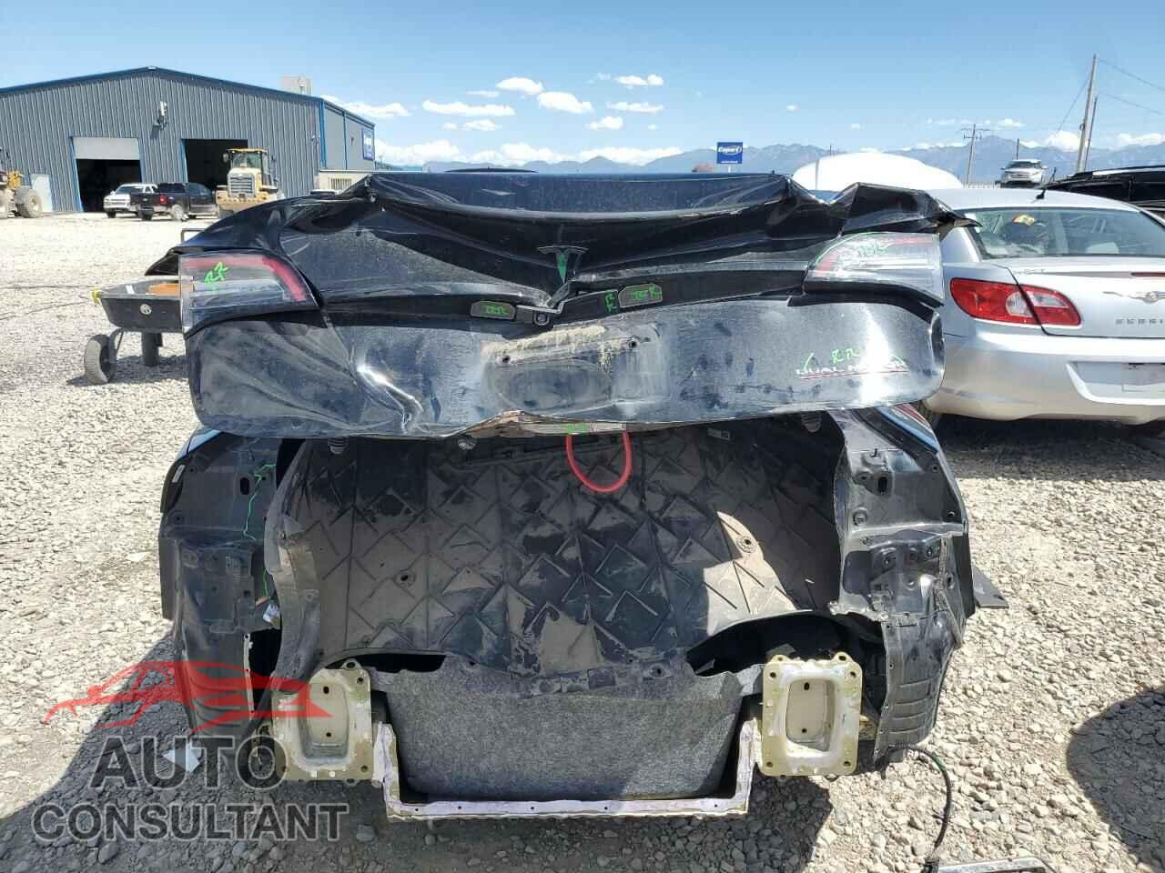 TESLA MODEL 3 2021 - 5YJ3E1EC2MF849495