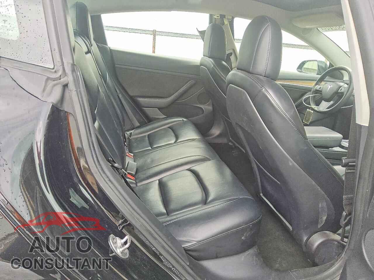 TESLA MODEL 3 2022 - 5YJ3E1EA6NF190711