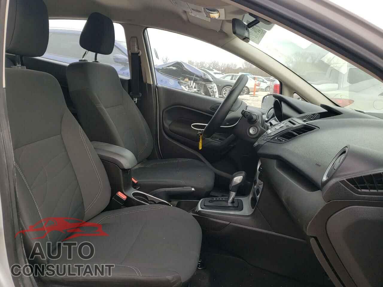 FORD FIESTA 2016 - 3FADP4EJ2GM151148