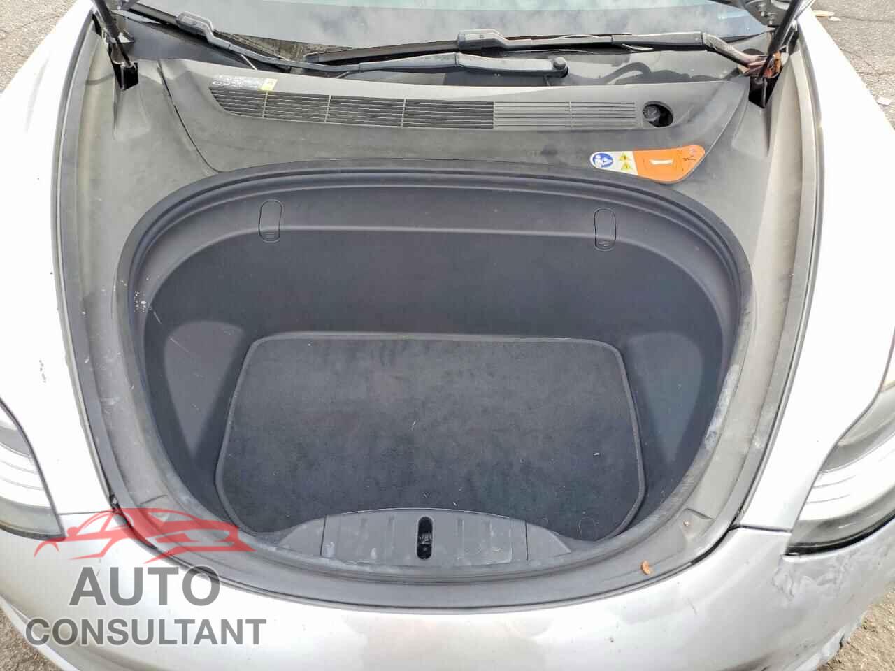 TESLA MODEL 3 2018 - 5YJ3E1EA3JF009722