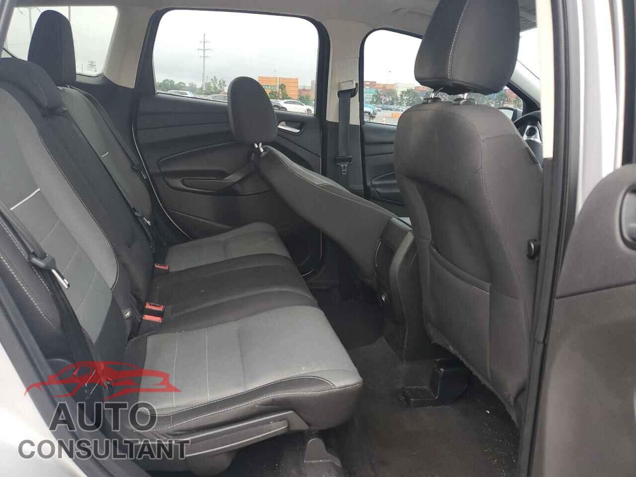 FORD ESCAPE 2015 - 1FMCU0GX3FUB59497