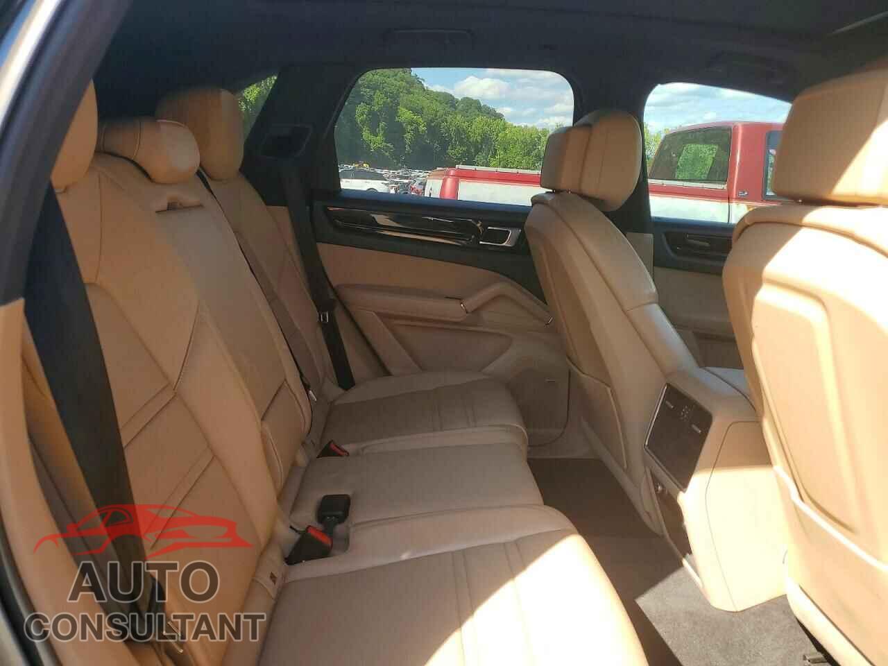 PORSCHE CAYENNE 2019 - WP1AA2AY5KDA12141