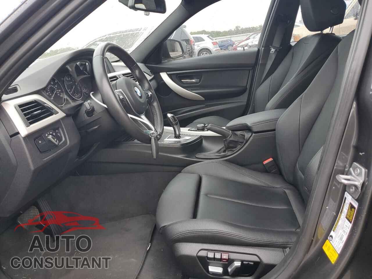 BMW 3 SERIES 2016 - WBA8E1G58GNU10034