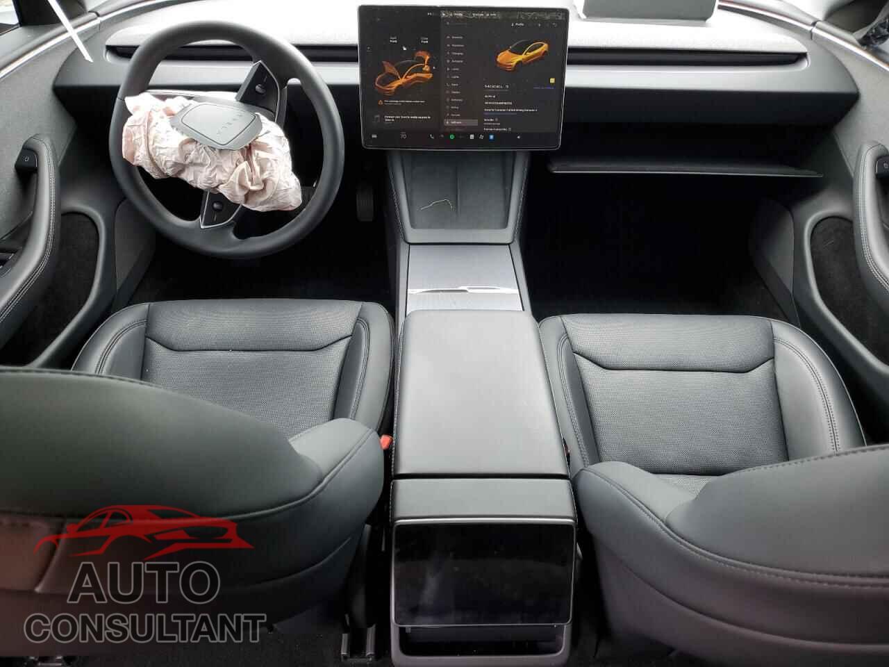 TESLA MODEL 3 2024 - 5YJ3E1EA8RF862726