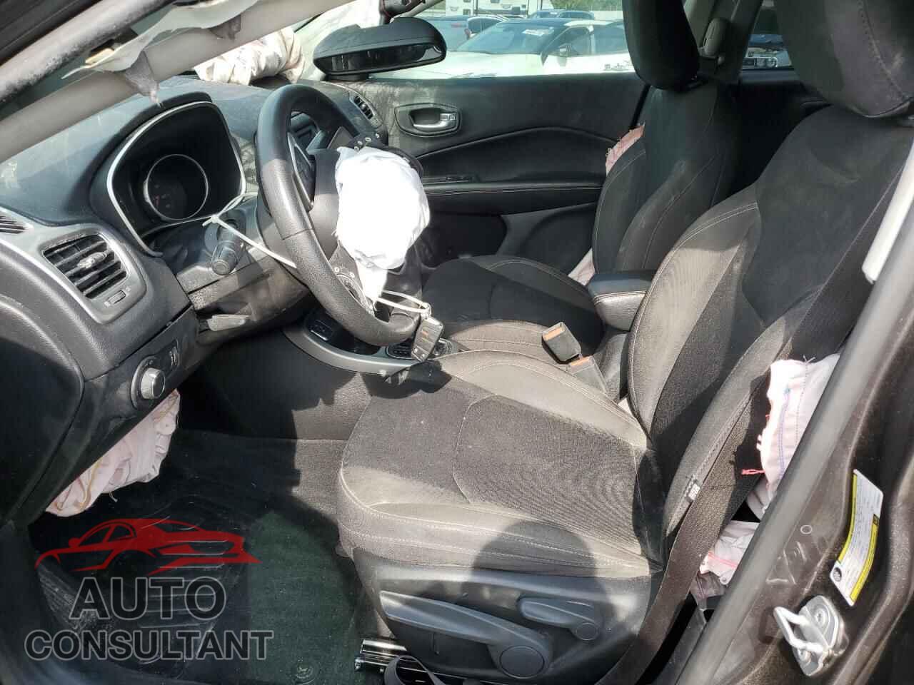 JEEP COMPASS 2017 - 3C4NJCAB8HT668342