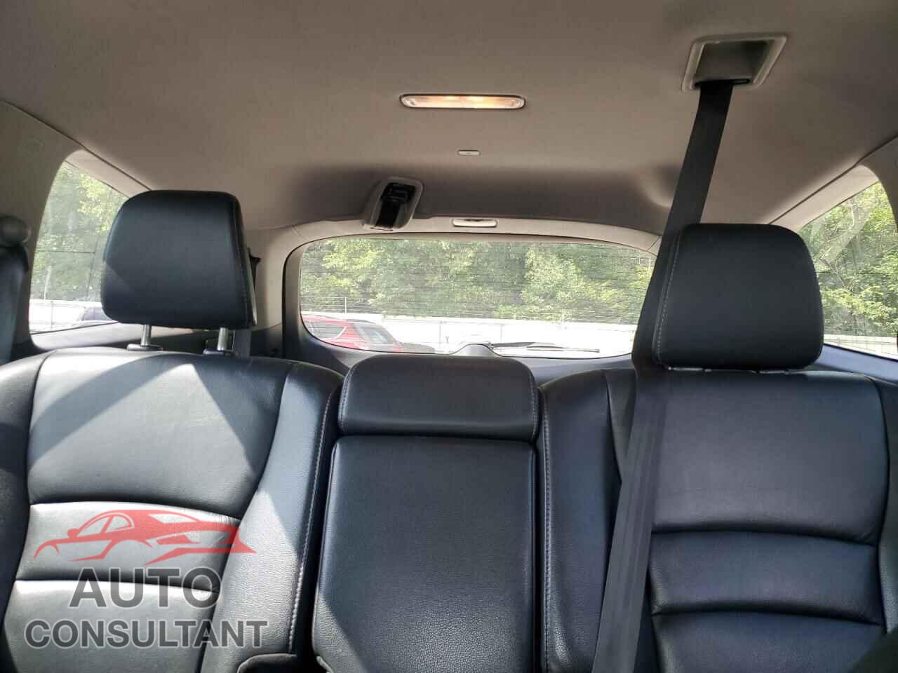 HONDA PILOT 2017 - 5FNYF6H95HB088354