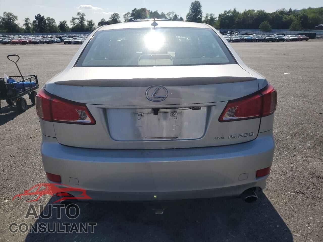 LEXUS IS 2012 - JTHCF5C23C5057255