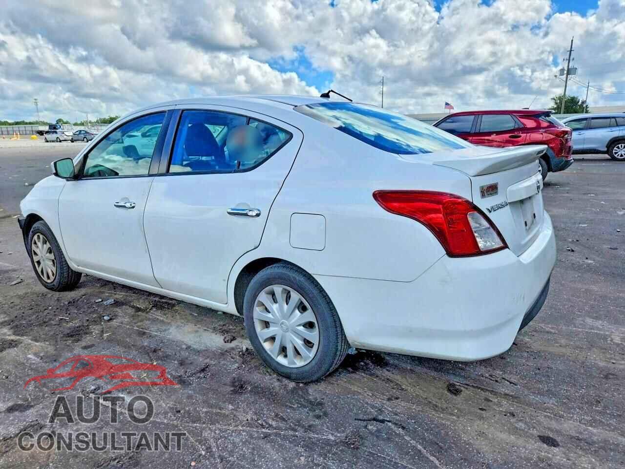 NISSAN VERSA 2017 - 3N1CN7AP1HK419646