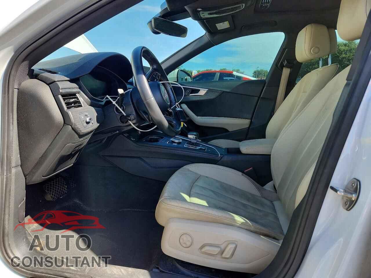 AUDI A4 2017 - WAUKMAF42HN057874