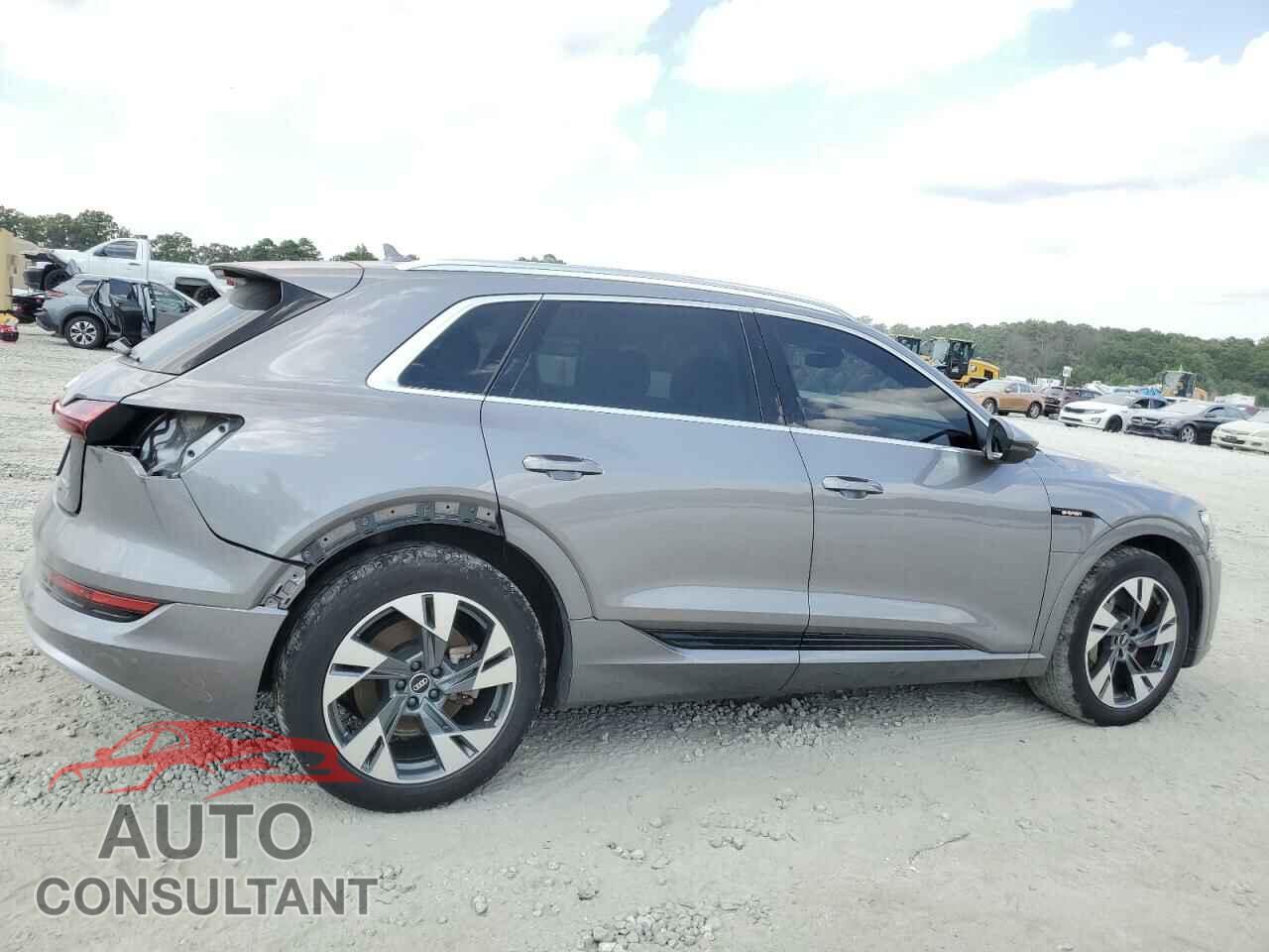 AUDI E-TRON 2021 - WA1AAAGE7MB026088