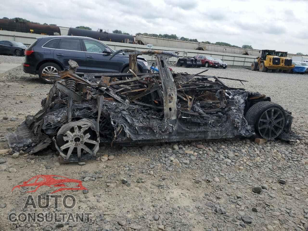 TESLA MODEL S 2017 - 5YJSA1E25HF192373