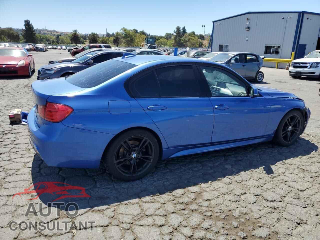 BMW 3 SERIES 2013 - WBA3A5C56DF353583