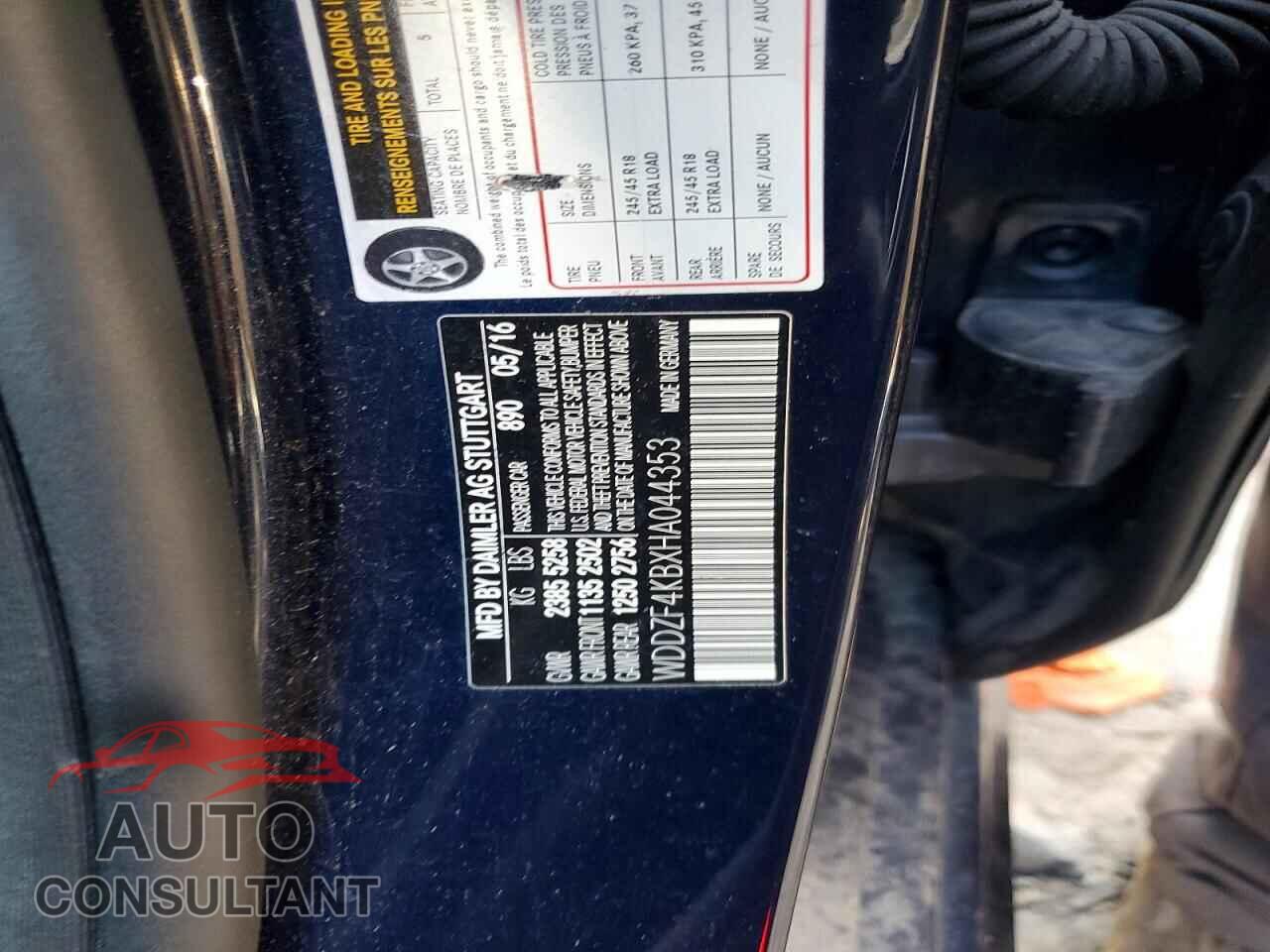 MERCEDES-BENZ E-CLASS 2017 - WDDZF4KBXHA044353