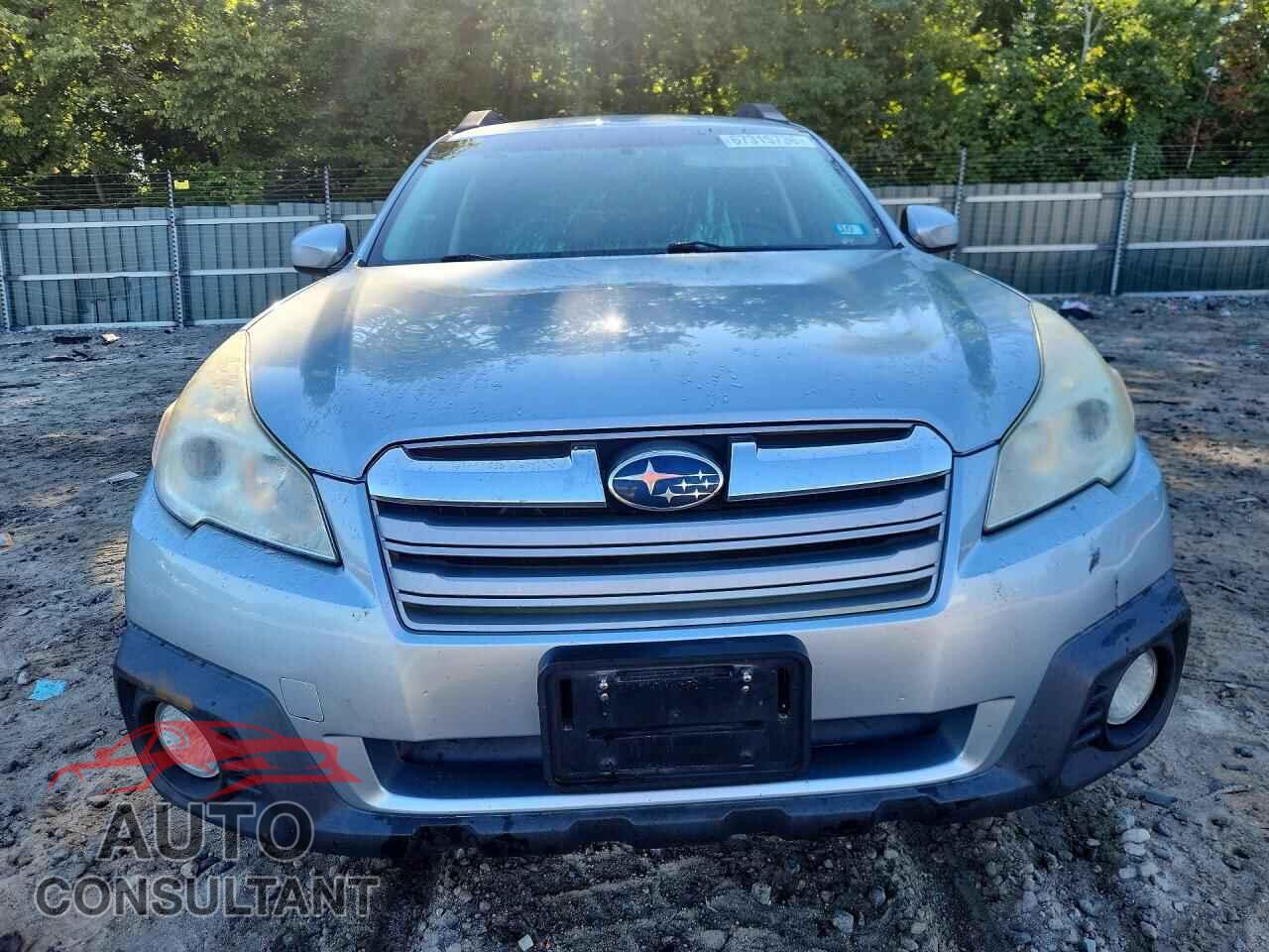 SUBARU OUTBACK 2013 - 4S4BRBCC7D3285215