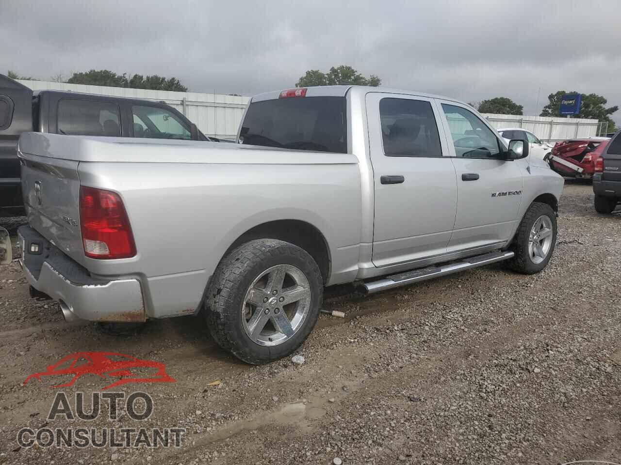 DODGE RAM 1500 2012 - 1C6RD7KT4CS171720